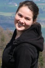 Julia-Hutter-zugeschnitten-.jpg